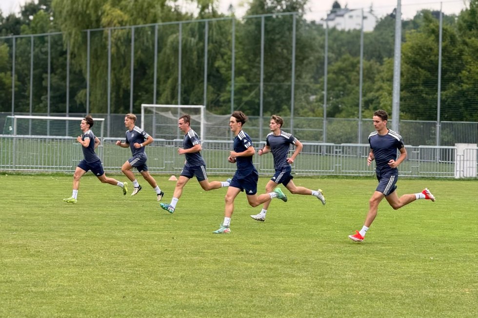 Juniorka v pondělí zahájila přípravu