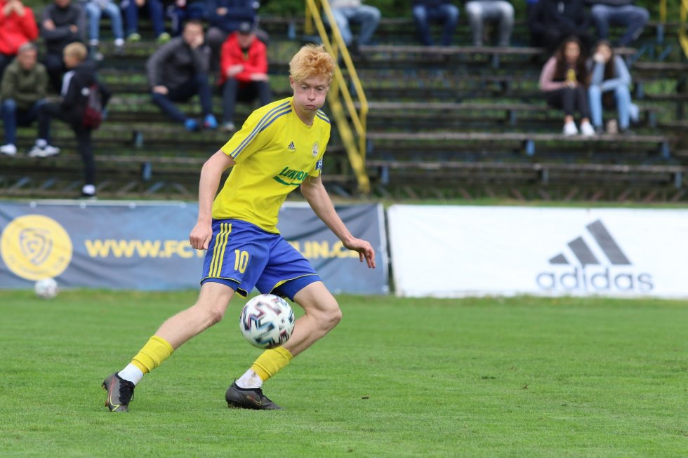 Tom Slončík pomohl národnímu týmu k postupu do elitní fáze kvalifikace o  účast na ME U19 - FC Zlín