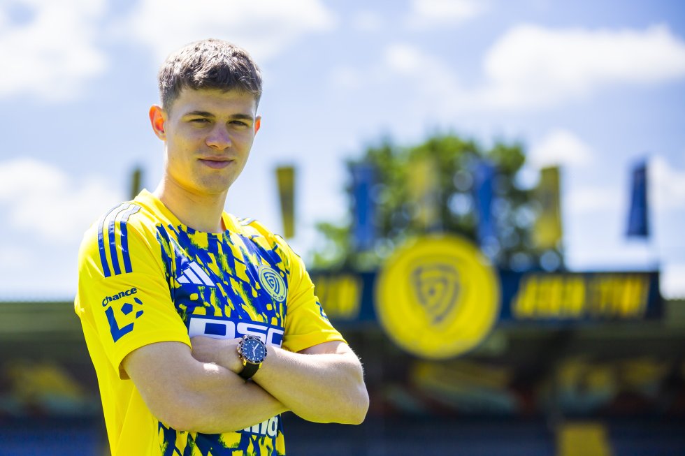 Posila číslo dvě. Ze Slovenska přichází obránce Adam Gaži